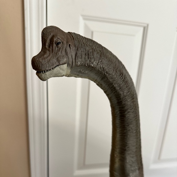 HUGE Action Figure Dinosaur - 27” tall, 41” long - Over 3ft. Nose to Tail - Picture 2 of 5